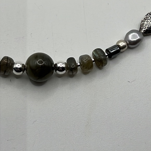 LABRADORITE, PEARL, HEMATITE, AND STERLING SILVER NECKLACE 17.75” - Picture 8 of 13